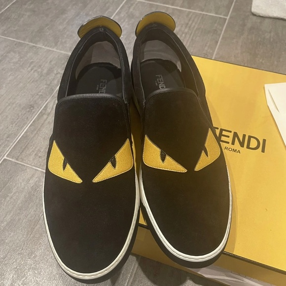 FENDI SUEDE MONSTER EYE SHOES BRAND NEW SZ 11 DUSTCOVERS BOX PAPERS INCLUDED - Picture 2 of 5